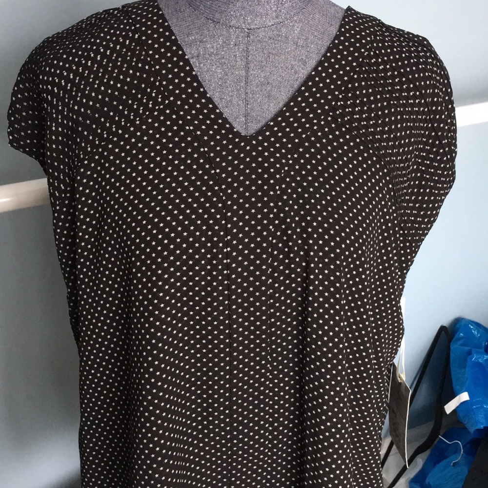 Black and white star dressy top